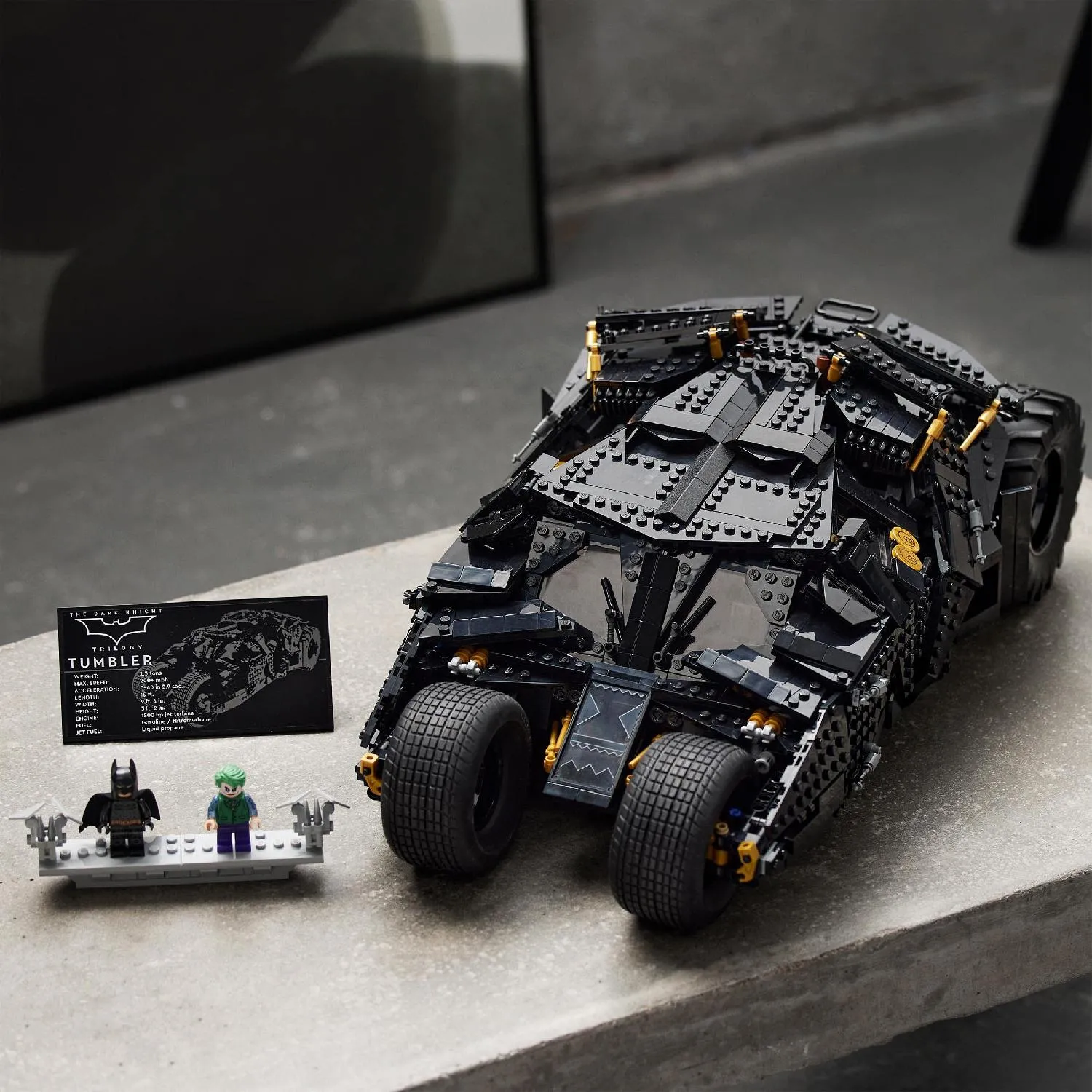 lego DC - Batman Batmobile Tumbler Modellino di Auto da Costruire dal Film  Il Cavaliere Oscuro Costruzioni per Adulti 18+ Anni - 76240